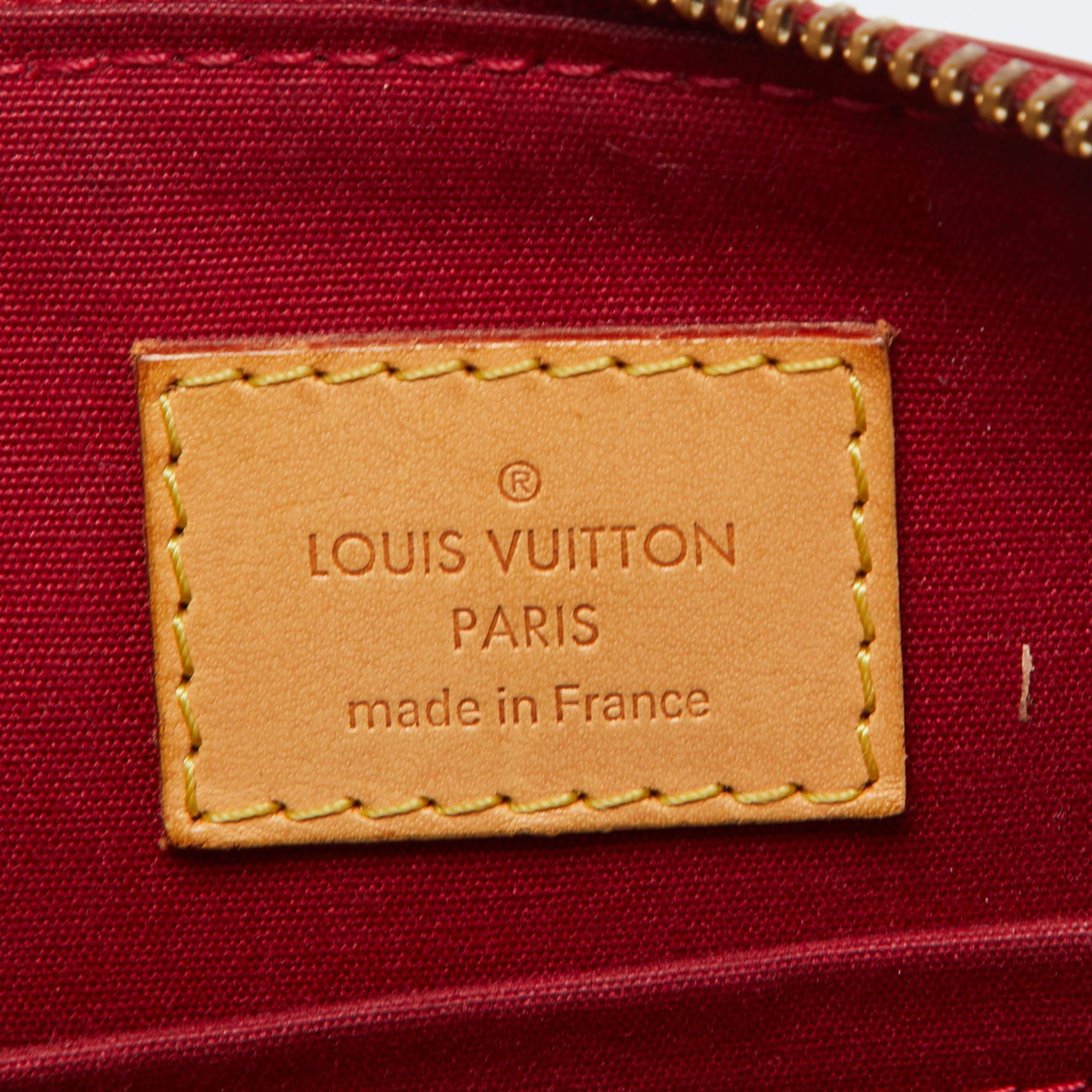 Louis Vuitton Pomme D’Amour Monogram Vernis Sherwood PM Bag For Sale 3