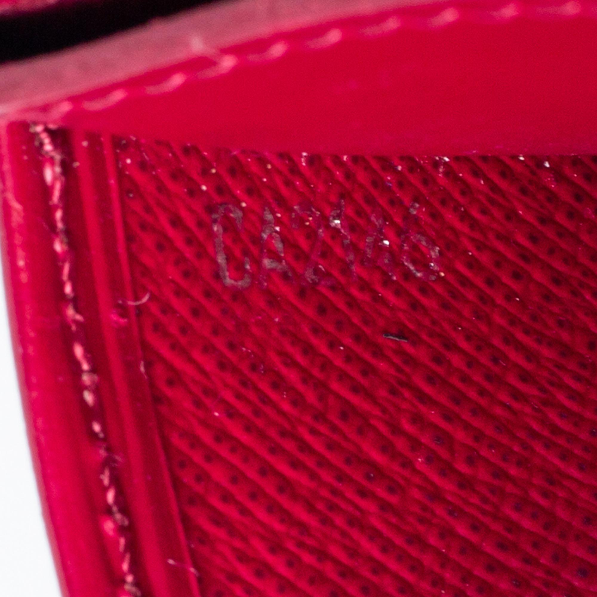 Louis Vuitton Pondichery Pink Epi Leather Card Holder In Good Condition In Dubai, Al Qouz 2