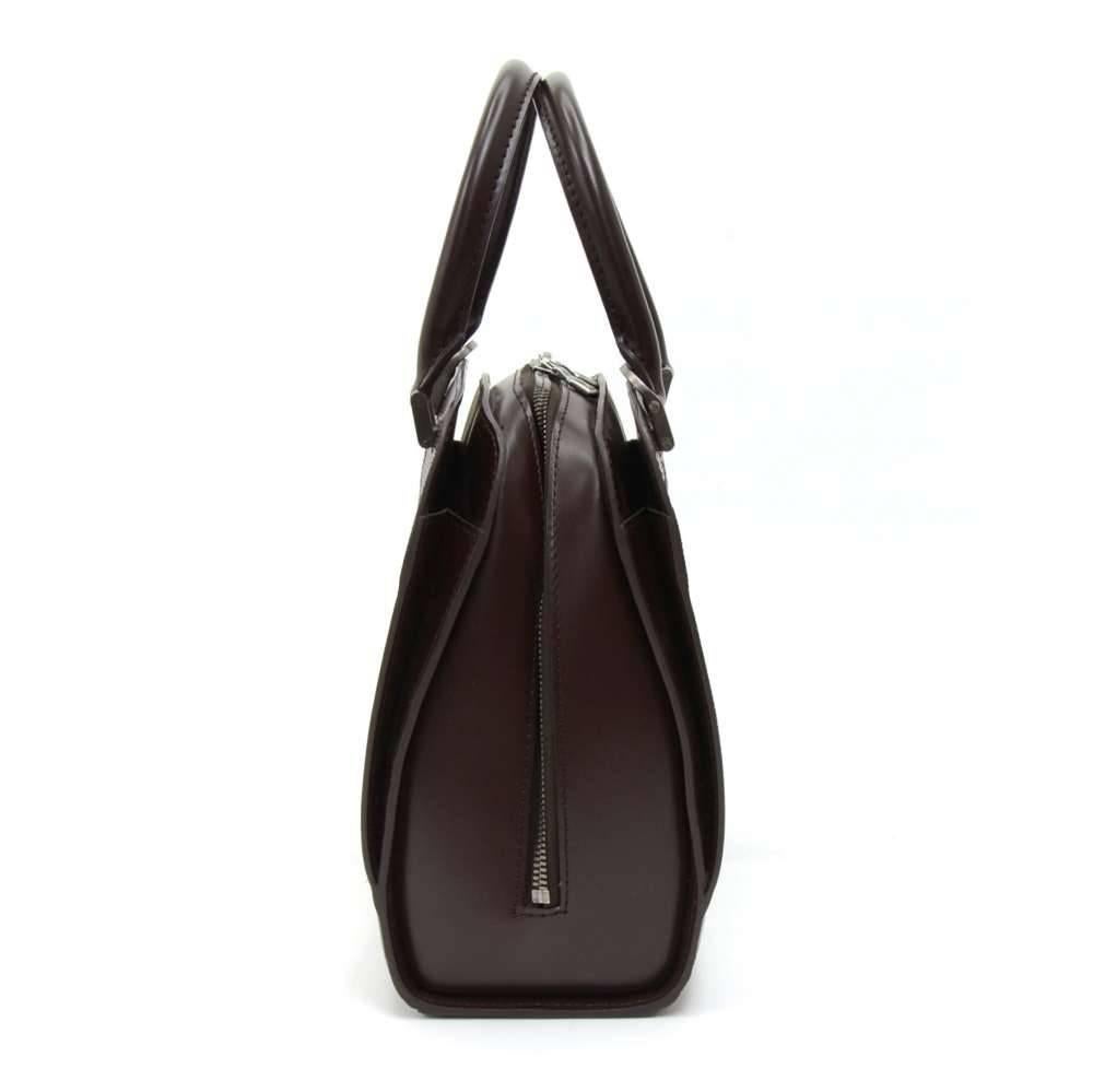 leather handbags with middle zipper compartment