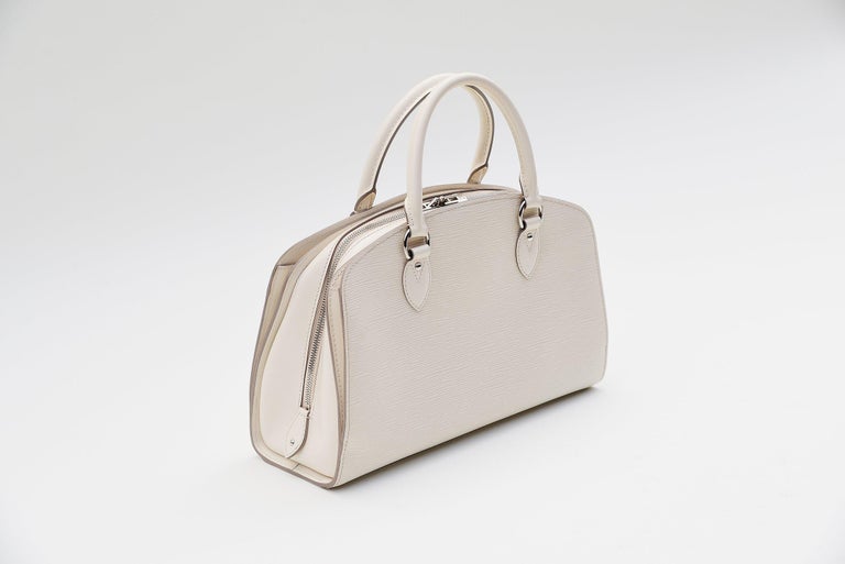Louis Vuitton Ivory Epi Leather Pont Neuf GM Bag For Sale at 1stDibs  louis  vuitton pont neuf gm, pont-neuf gm, louis vuitton pont neuf epi
