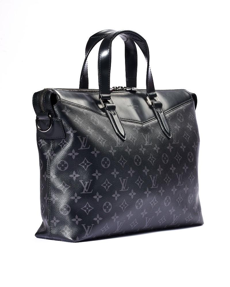 Louis Vuitton Portadocumenti Explorer GM Monogram Eclipse Borsa a mano Pour hommes en vente