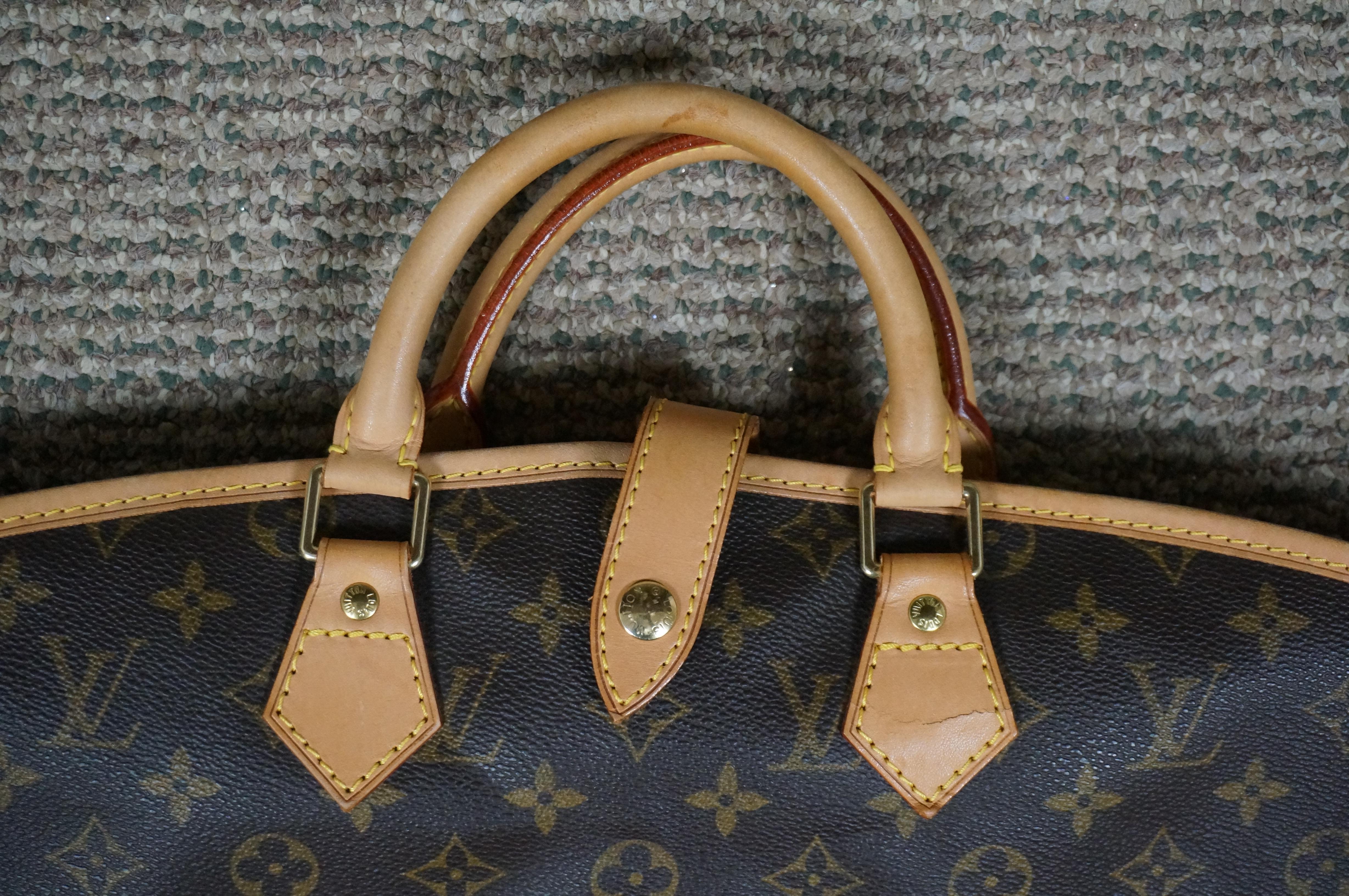 Contemporary Louis Vuitton Porte Avi LV Monogram Garment Suit Travel Bag Cover & Hangers