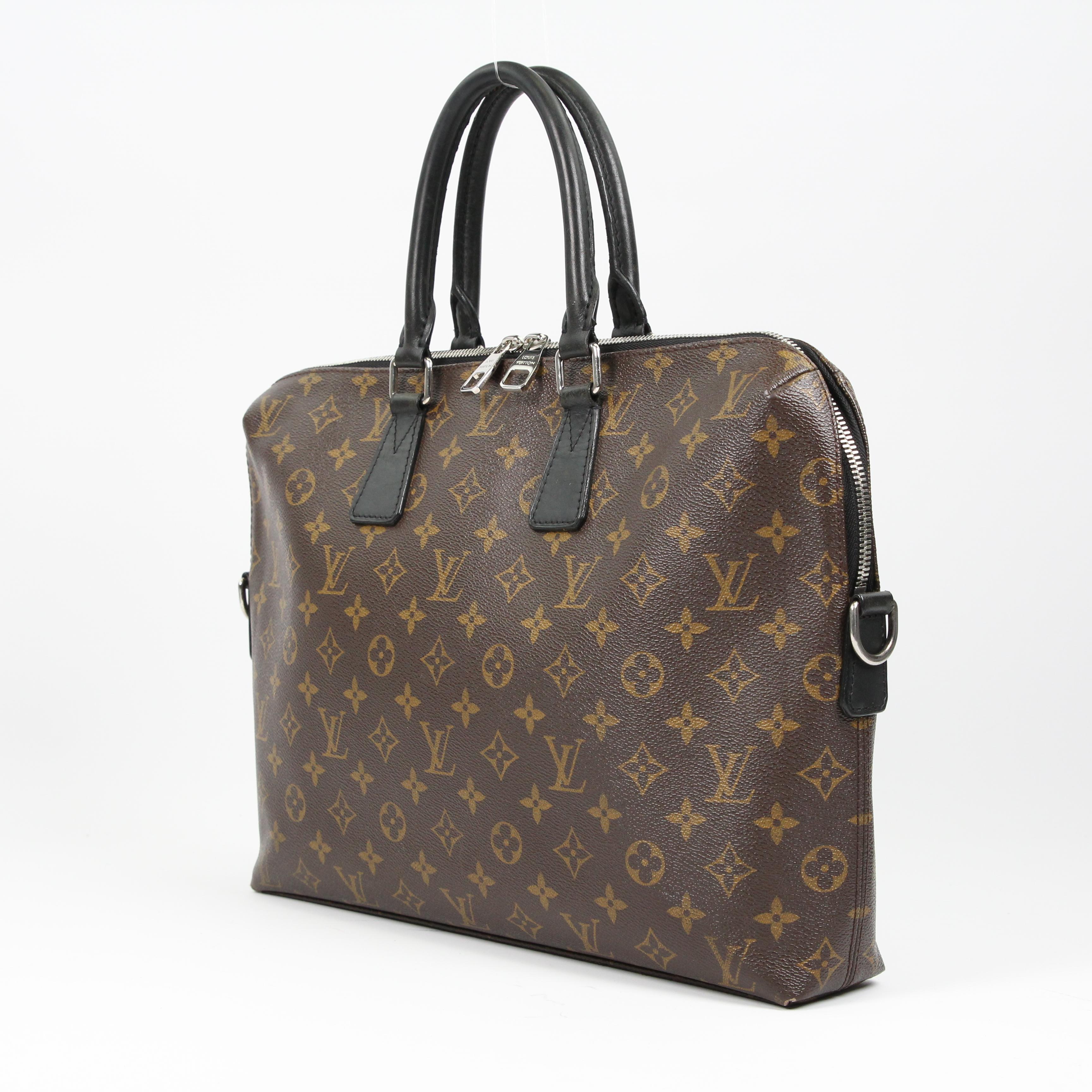 Louis Vuitton Porte Documents Jour leather bag For Sale 8