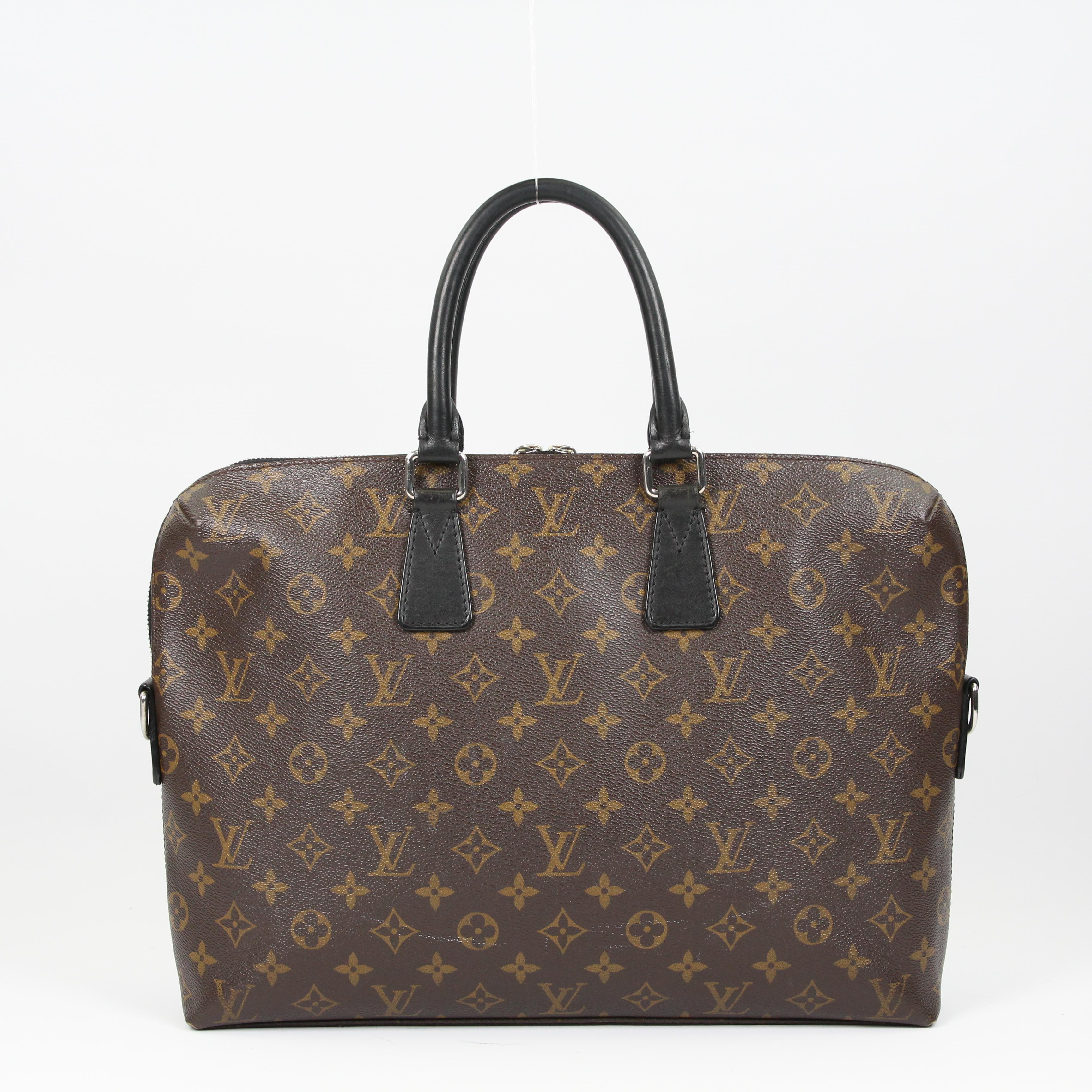 Louis Vuitton Porte Documents Jour leather bag For Sale 10