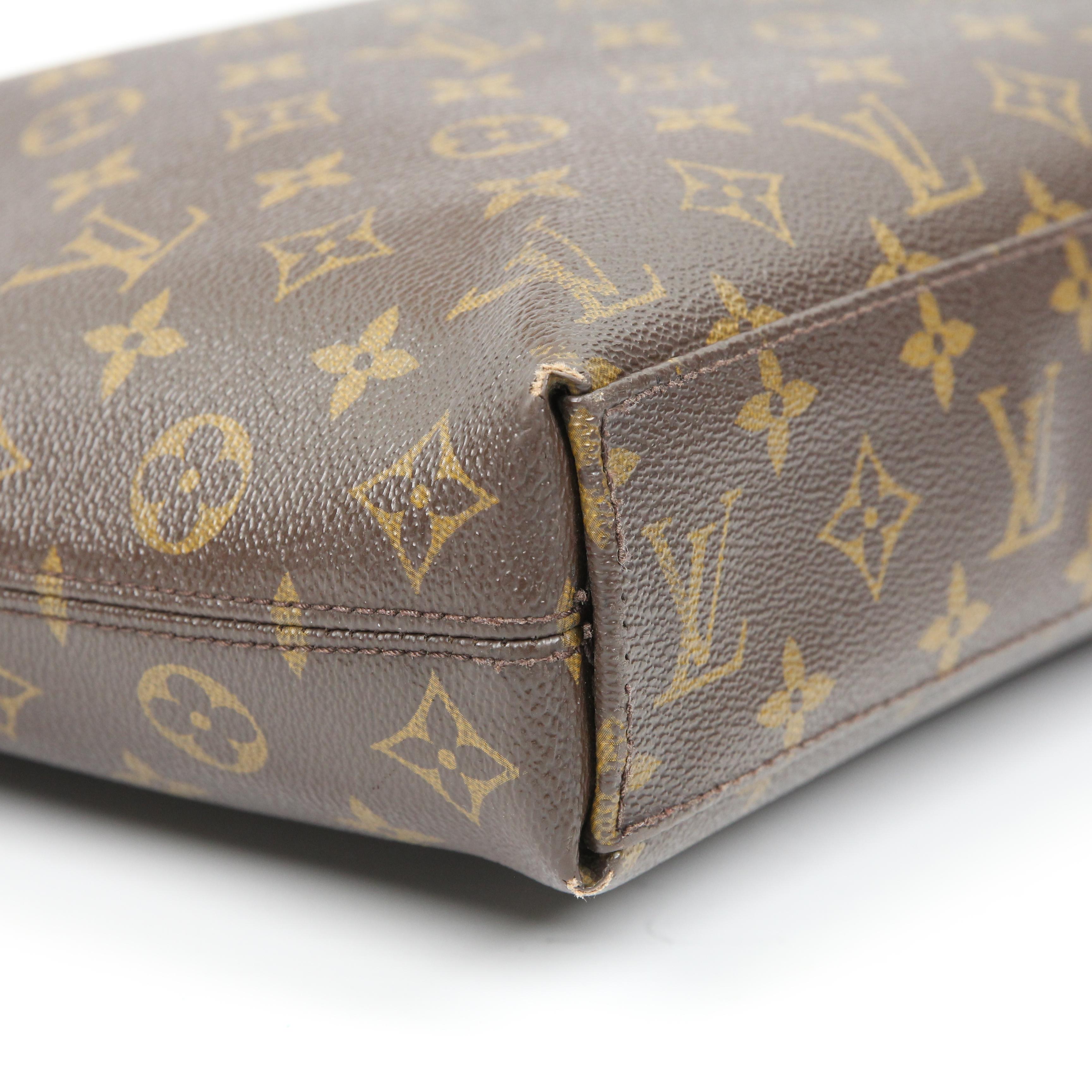 Louis Vuitton Porte Documents Jour leather bag For Sale 2