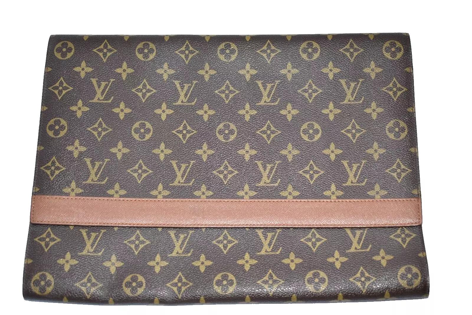 Cartera Louis Vuitton Bolso Sobre Monograma Lienzo Marrón en Excelente estado para la venta en London, GB