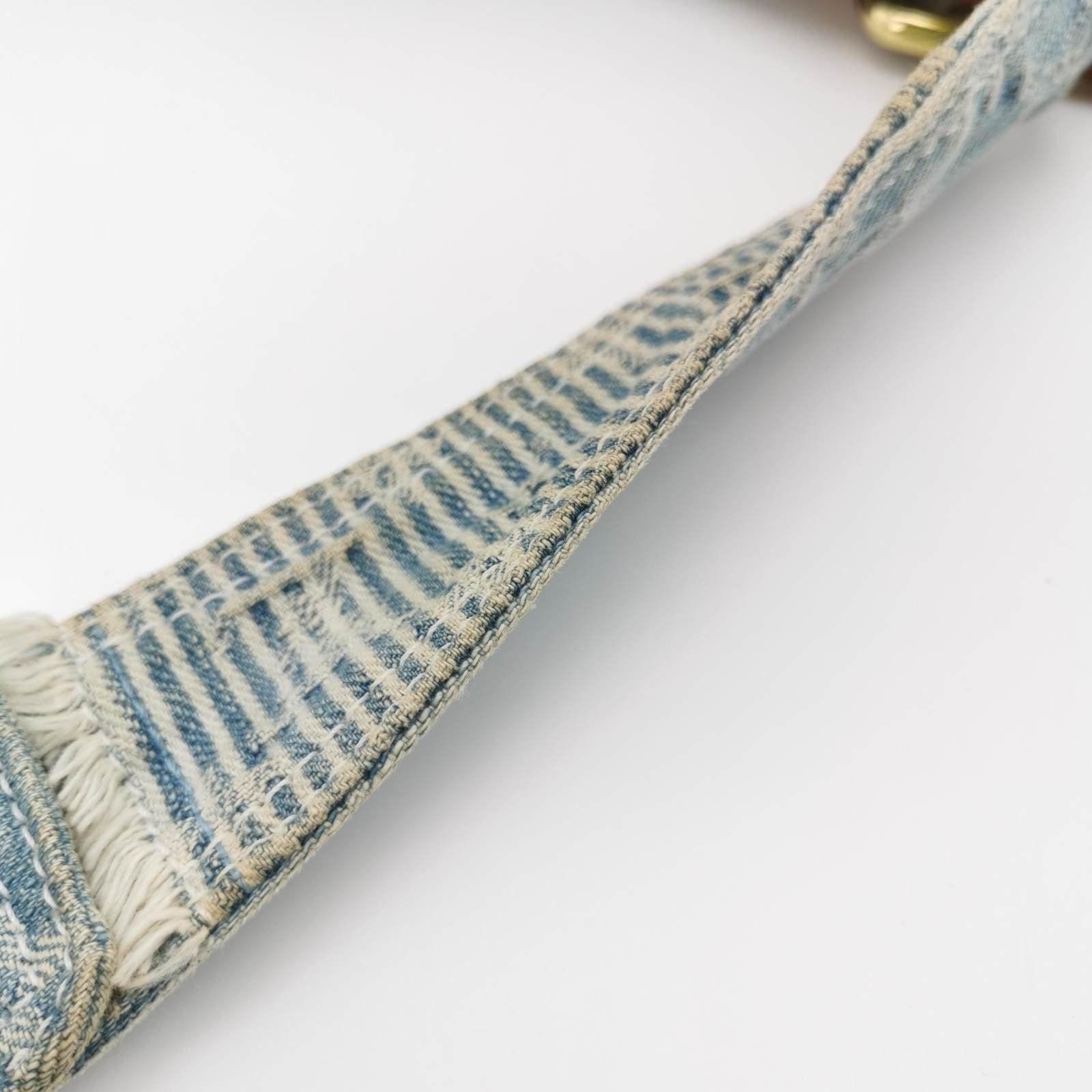 Louis Vuitton Postie Patchwork Monogramm Denim Blau Messenger Bag aus Denim 8
