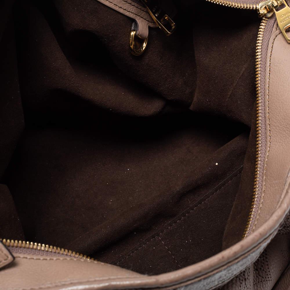 Louis Vuitton Poudre Mahina Leather Stellar PM Bag For Sale 6