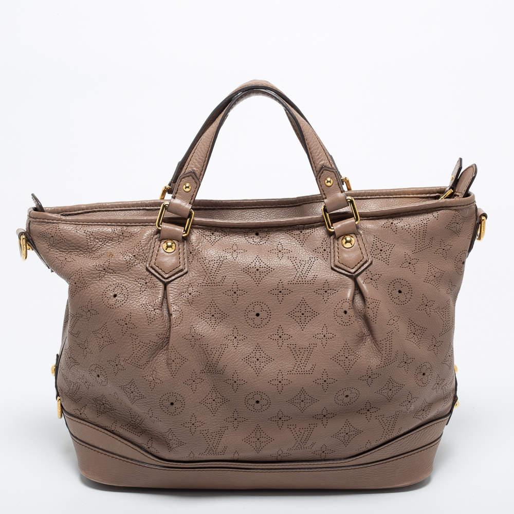 Handbags are more than just instruments to carry one's essentials. They tell a woman's sense of style and the better the bag, the more confidence she gets when she holds it. Louis Vuitton brings you one such creation meticulously carfted in a lovely