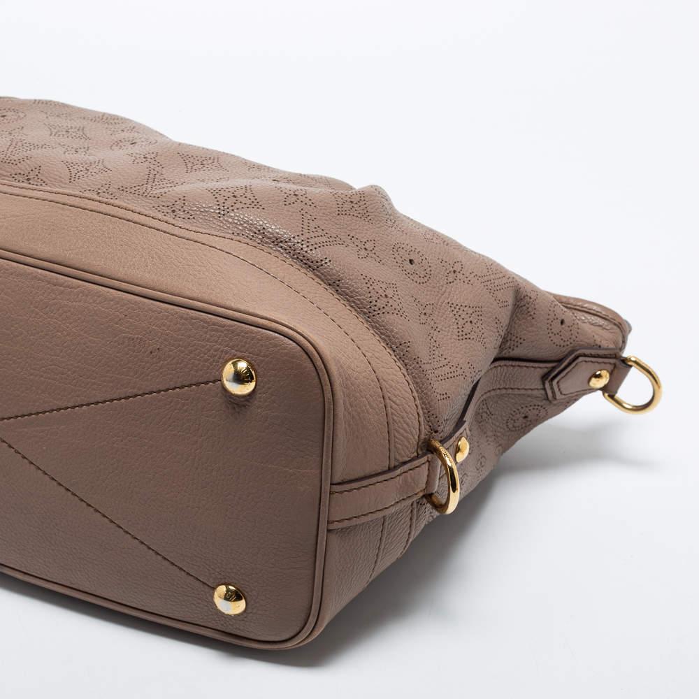 Louis Vuitton Poudre Mahina Leather Stellar PM Bag For Sale 3