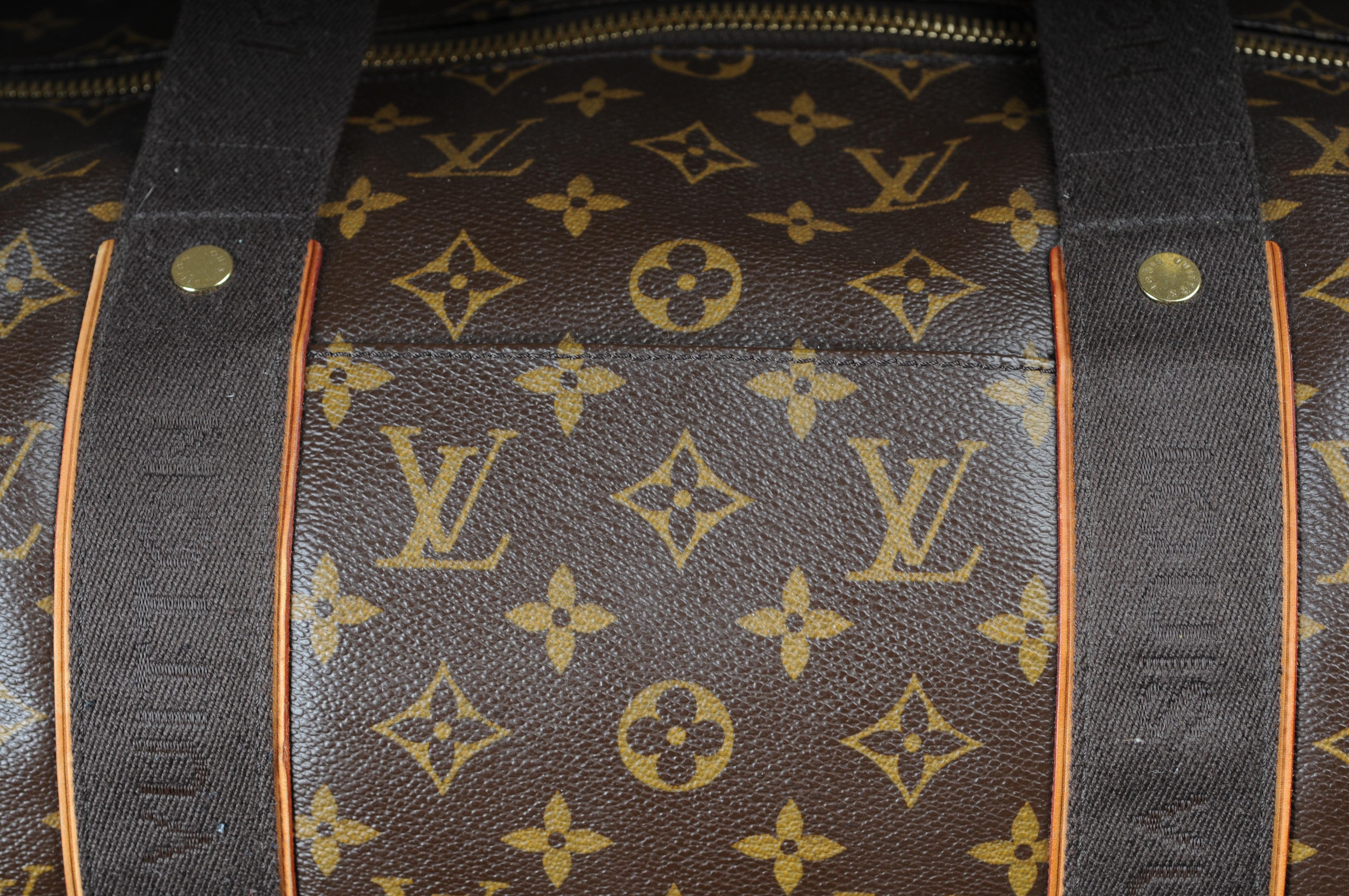 Women's or Men's Louis Vuitton Pre-Owned 2009 Sporty Beaubourg sports bag For Sale
