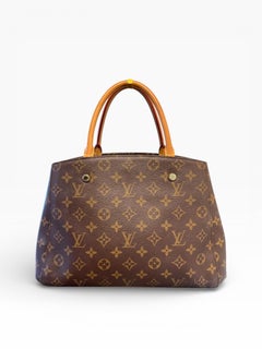 Louis Vuitton Pre-Owned Montaigne MM Shoulder Handbag in Monogram Canvas 2018