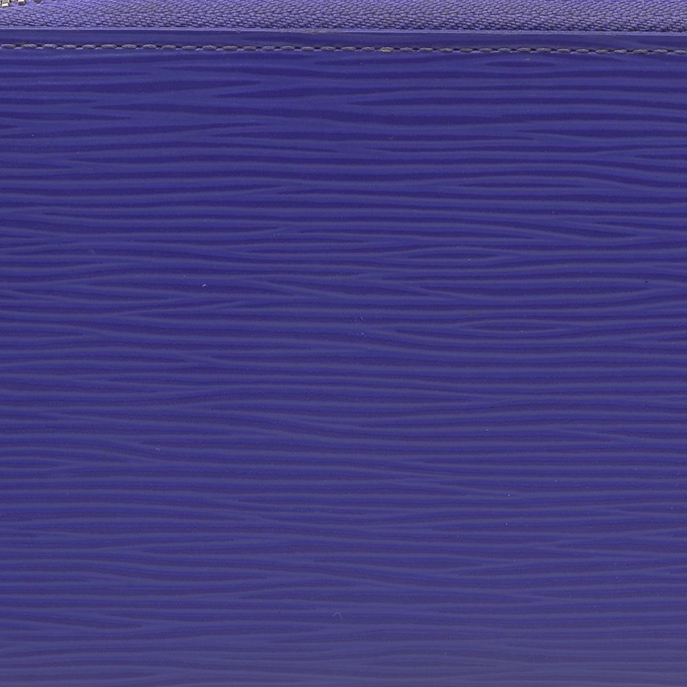 Louis Vuitton Purple Epi Leather Zippy Wallet In Good Condition In Dubai, Al Qouz 2