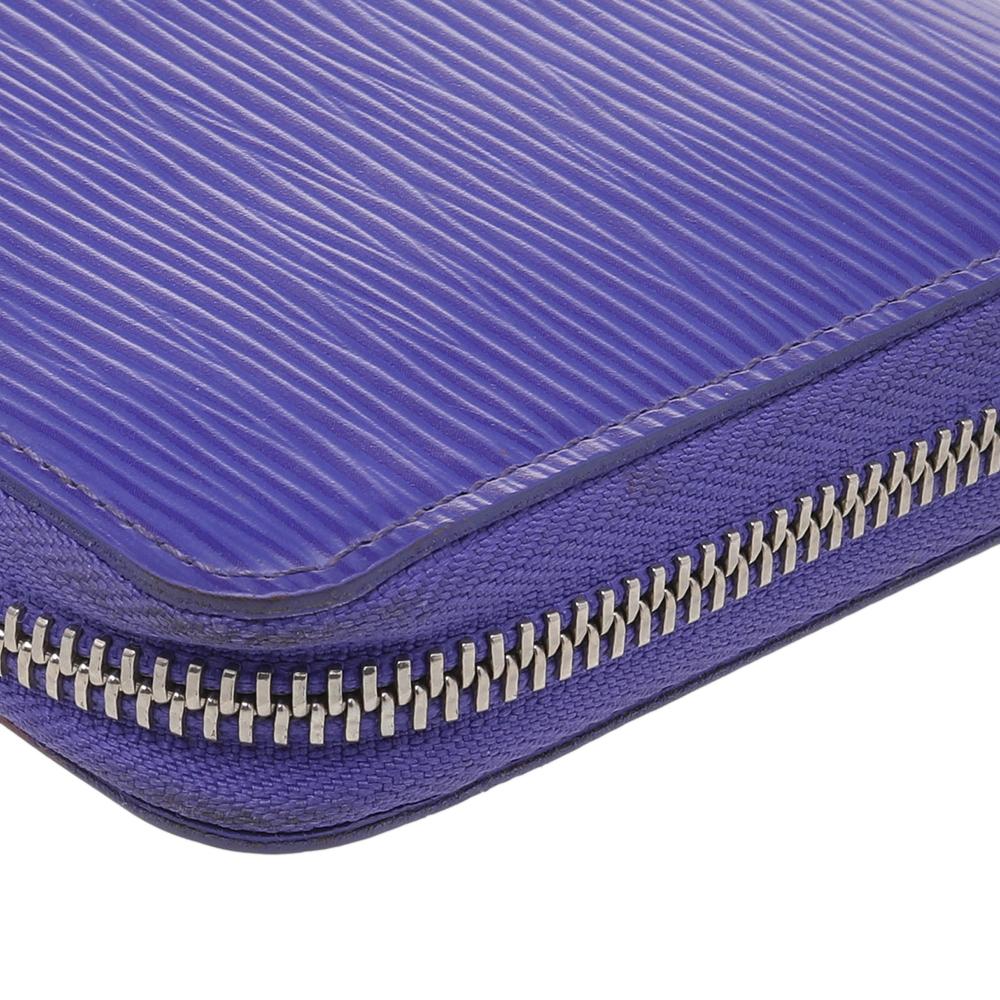 Women's Louis Vuitton Purple Epi Leather Zippy Wallet