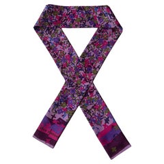 Louis Vuitton - Écharpe à col en soie violette à monogramme