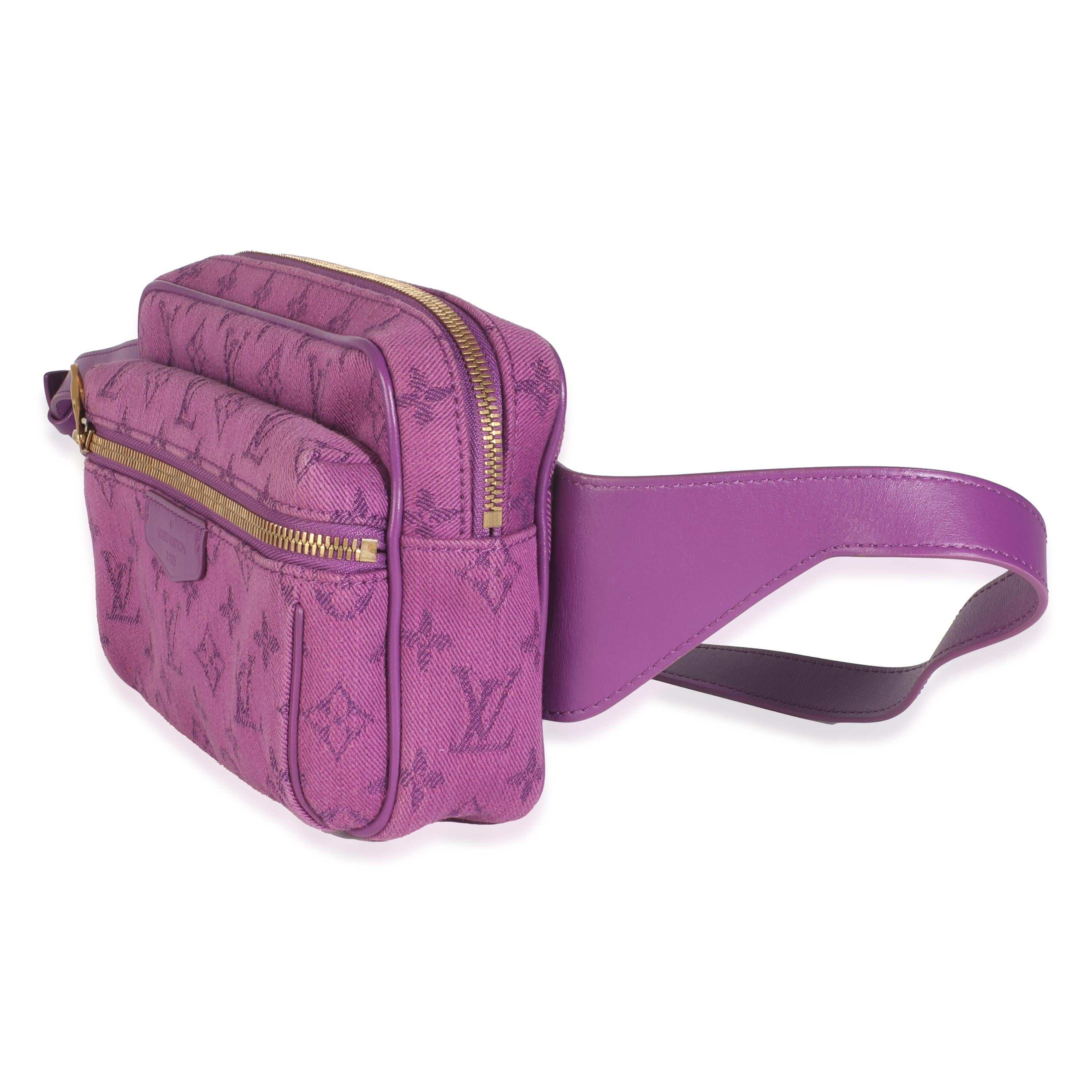 Louis Vuitton Purple Monogram Denim Outdoor Bumbag In Excellent Condition For Sale In New York, NY