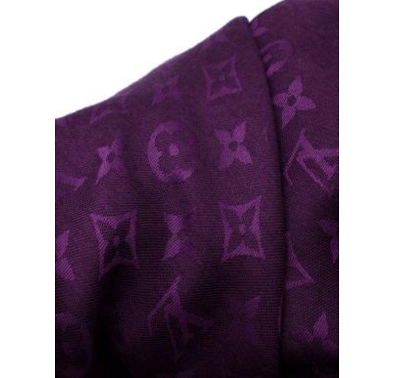 Louis Vuitton Purple Monogram Scarf In Excellent Condition For Sale In London, GB