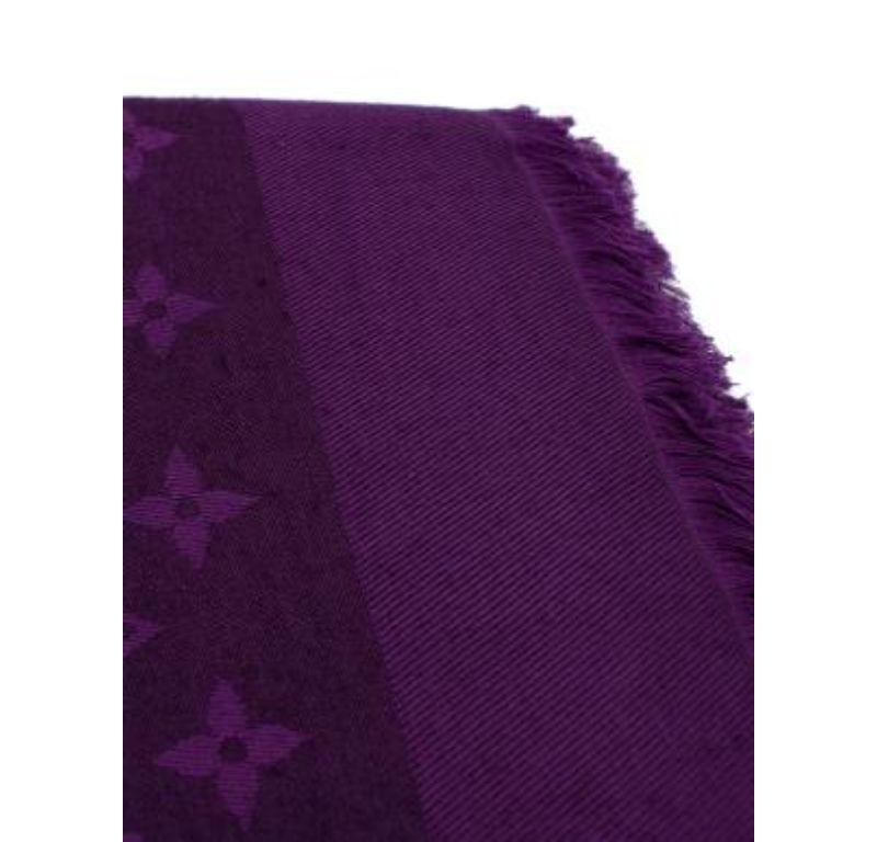 Louis Vuitton Purple Monogram Scarf For Sale 3