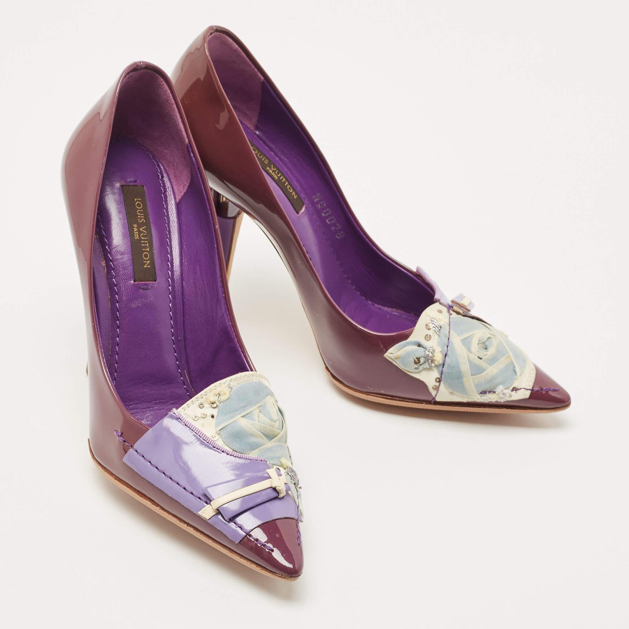 Louis Vuitton Purple Patent Leather Riviera Pumps Size 34 In Excellent Condition For Sale In Dubai, Al Qouz 2