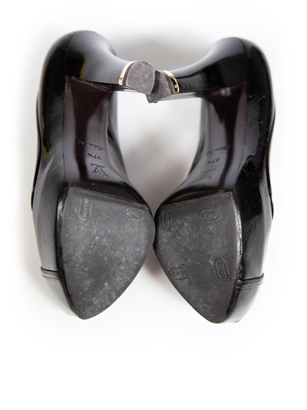 Louis Vuitton Purple Patent Tamara Platform Pumps Size IT 37.5 In Good Condition For Sale In London, GB