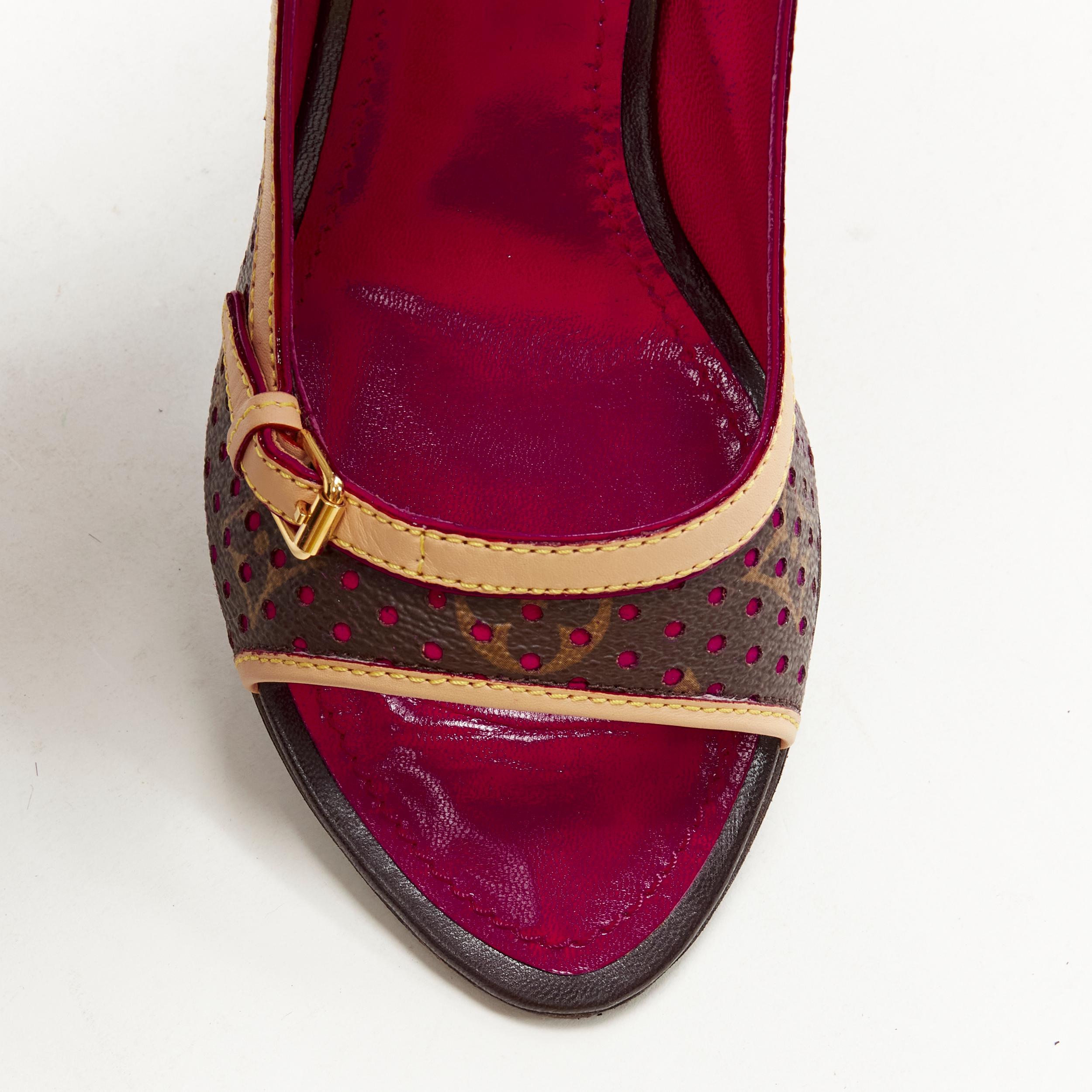 Louis Vuitton - Chaussures à talons compensés à bout ouvert avec monogramme, violettes, EU36,5 en vente 6