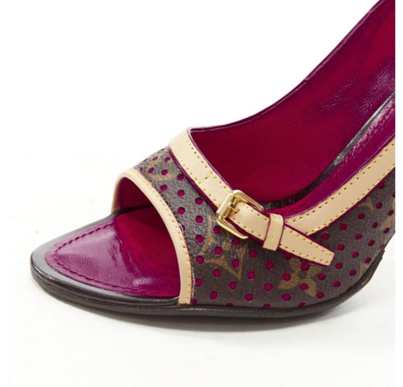 Louis Vuitton - Chaussures à talons compensés à bout ouvert avec monogramme, violettes, EU36,5 en vente 2