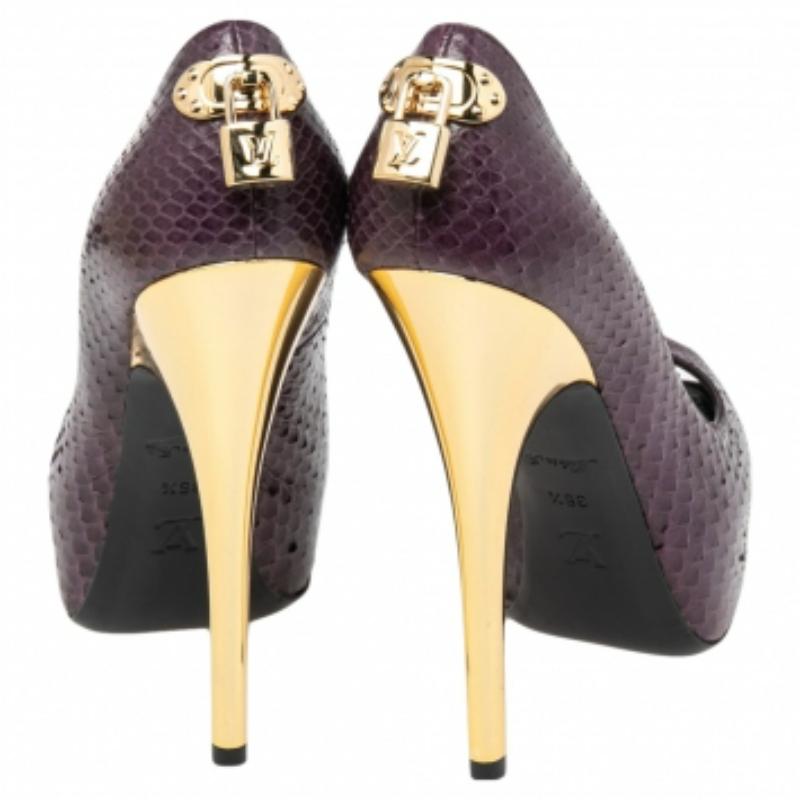 Louis Vuitton Pitón Morado ¡Oh, de verdad! Bombas de plataforma Peep Toe Talla 36.5 Negro en venta