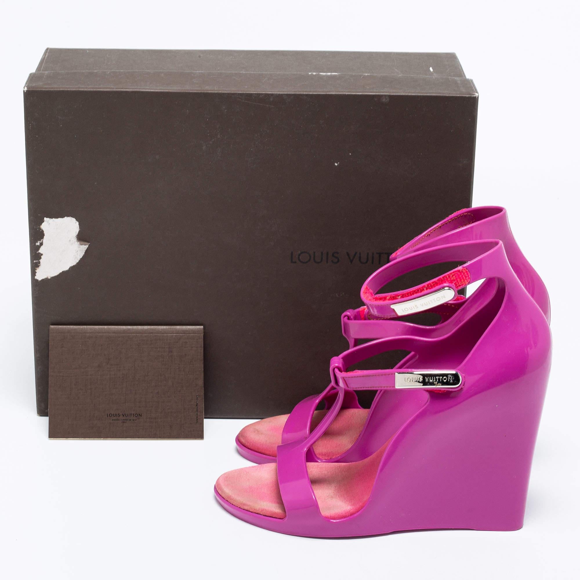Louis Vuitton Purple Rubber Ankle-Strap Wedge Sandals Size 37 For Sale 2