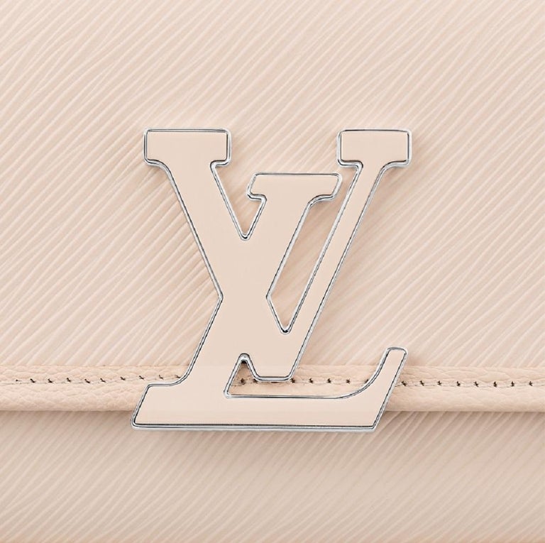 Louis Vuitton Quartz White Epi Grained Cowhide Leather Buci Bag