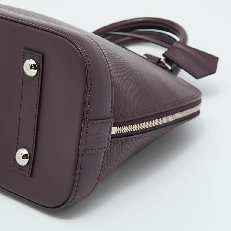Louis Vuitton Quetsche EPI Leather Alma PM Bag