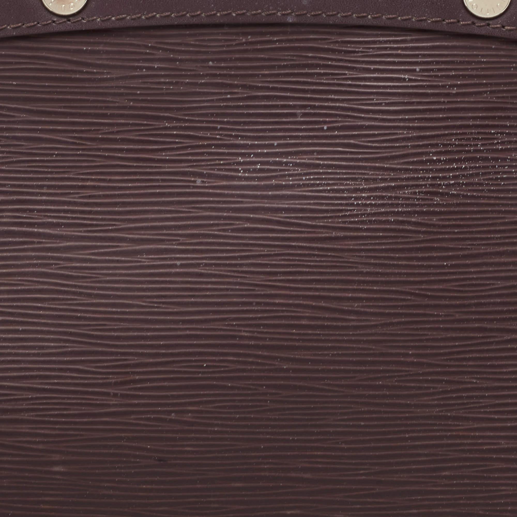 Louis Vuitton Quetsche Epi Leather Brea MM Bag For Sale 10