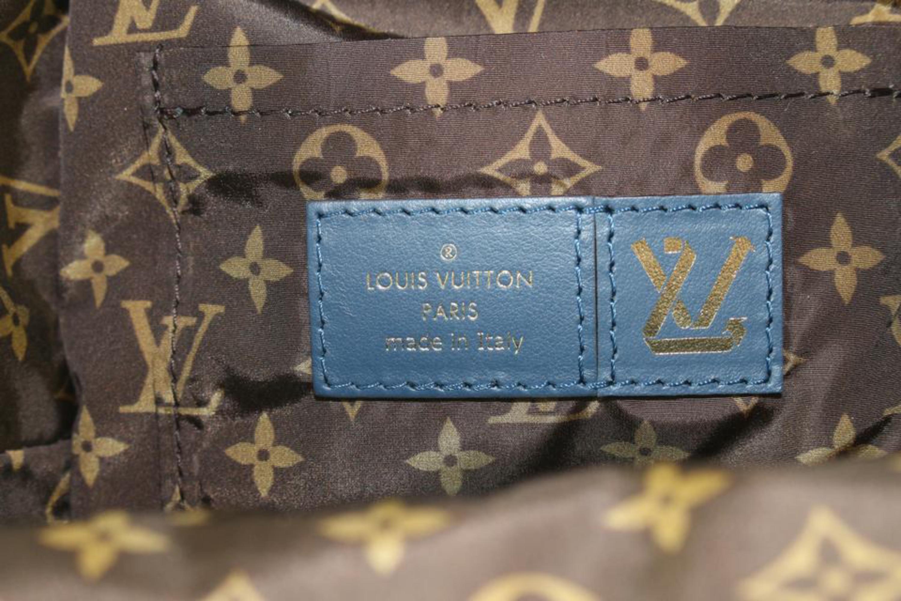 Louis Vuitton Rare 2023 Puffer Pillow Palm Spring Mini Backpack 1LVJ1020 In New Condition For Sale In Dix hills, NY