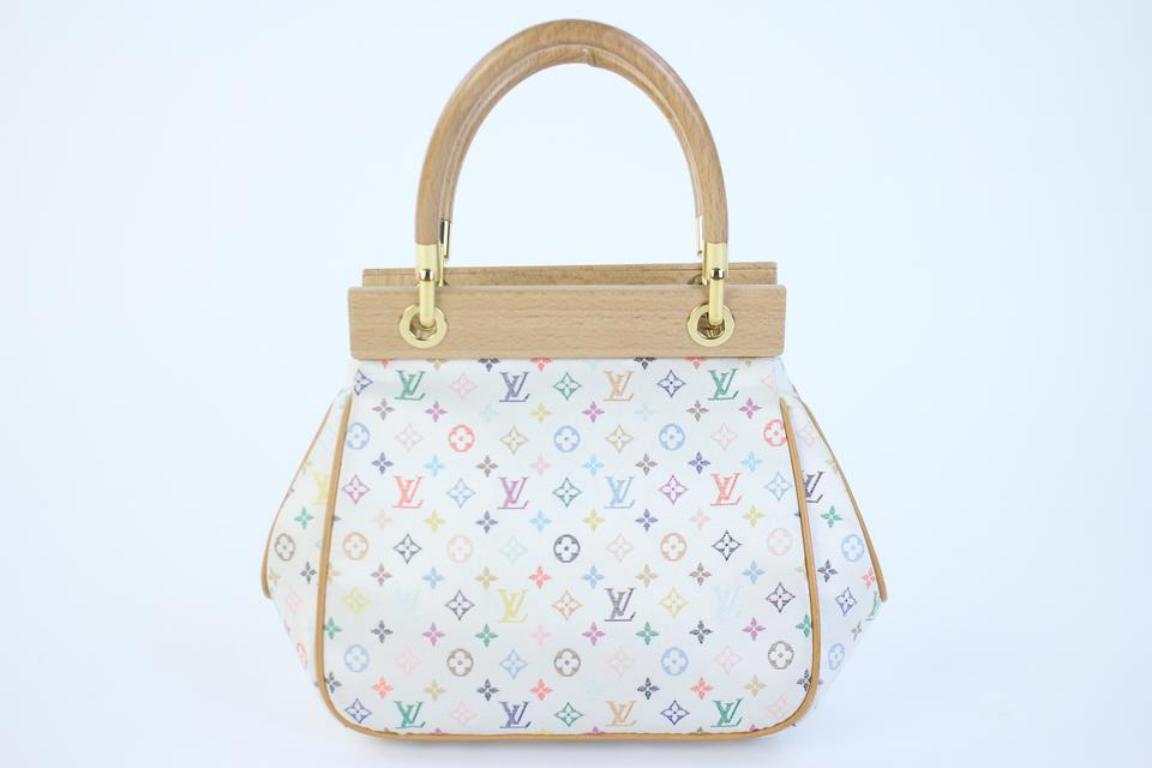 This item will ship immediately!!
Previously owned.
Date/style Code: RE1013
Made In: France
Measurements: Length: 7.5