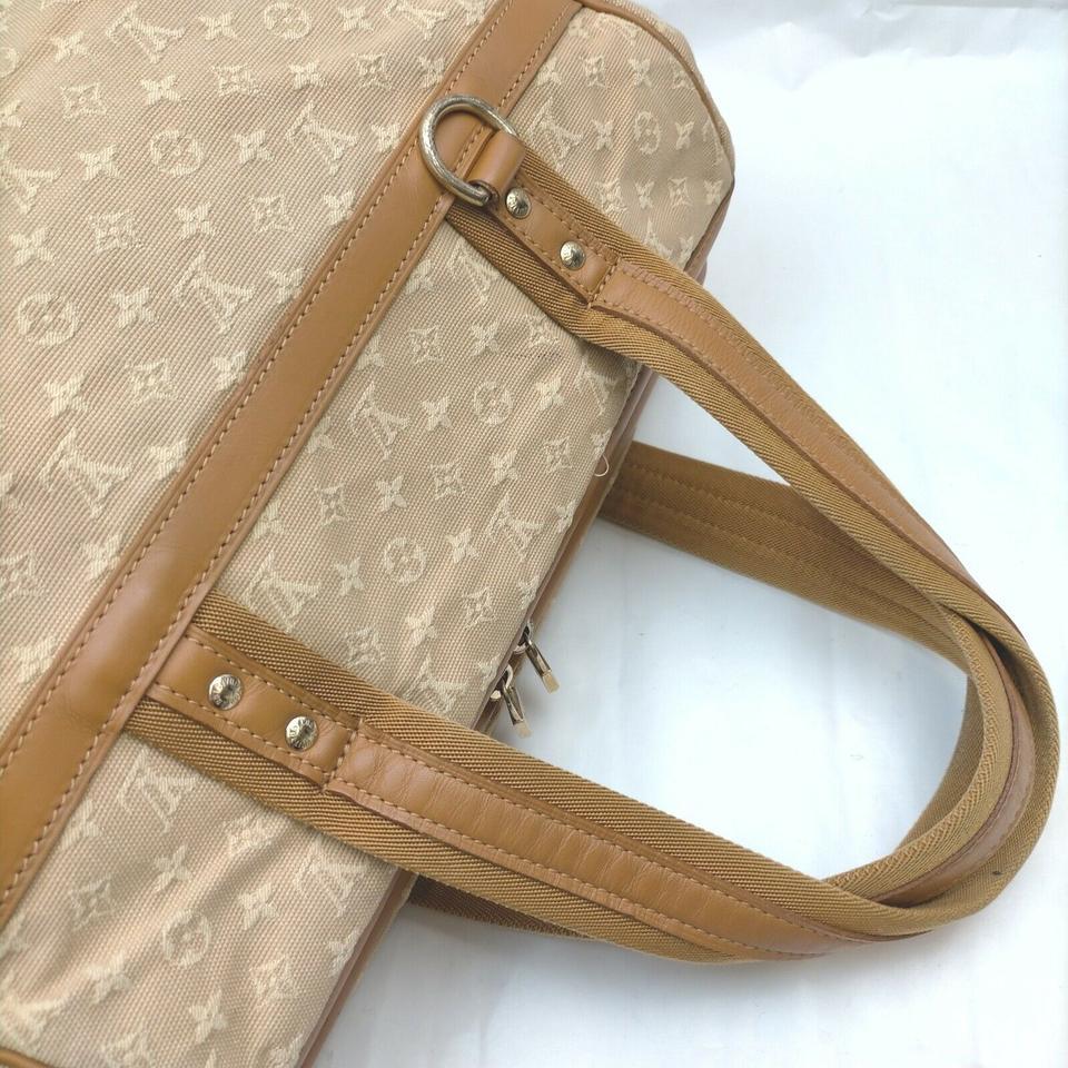 GOOD CONDITION
(7/10 or B)

(Outside) Minor rub on the edge

Minor wrinkle partially

(Outside) Minor stain partially

(Handle) Minor rub on a part of handle

Minor spot on a part of handle

(Outside) Minor rub partially

Minor stain