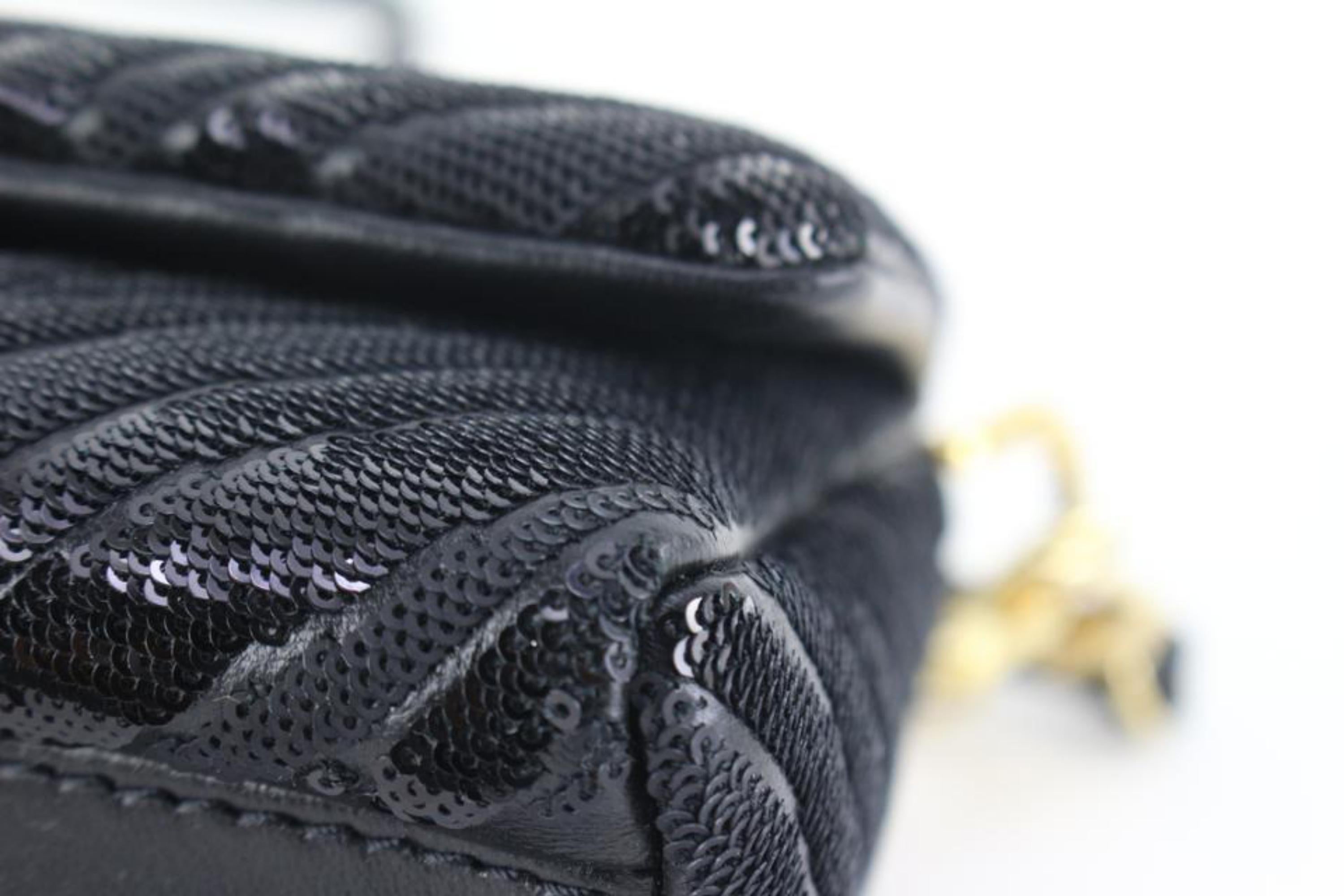 Louis Vuitton Rare Black Night LV Twist Pochette 48lu725s 1