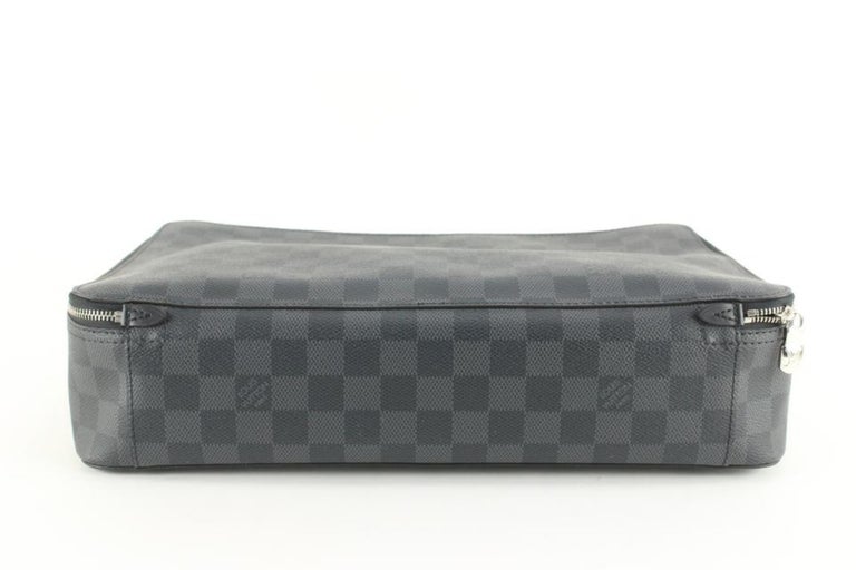 Louis Vuitton Damier Graphite Packing Cube GM in 2023  Louis vuitton damier,  Louis vuitton, Cowhide leather