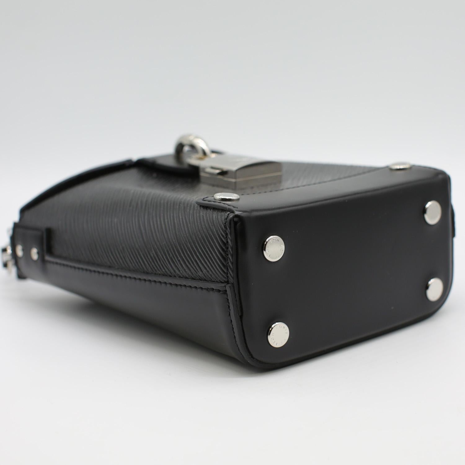 Louis Vuitton Rare Epi Small Bento Box In Black 2018 Runway For Sale 4