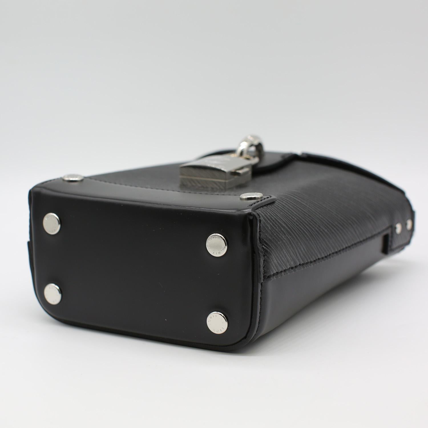 Louis Vuitton Rare Epi Small Bento Box In Black 2018 Runway For Sale 5