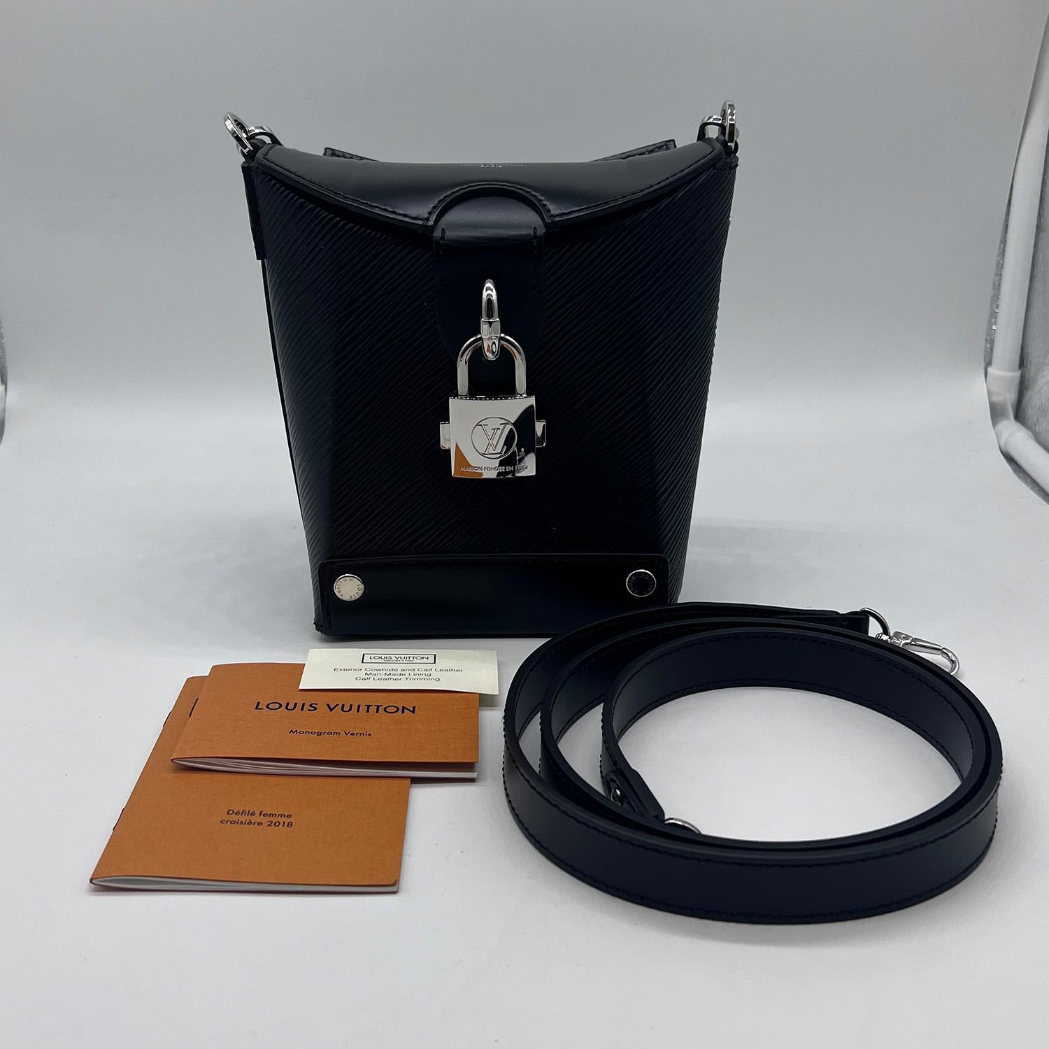 Louis Vuitton Rare Epi Small Bento Box In Black 2018 Runway For Sale 3