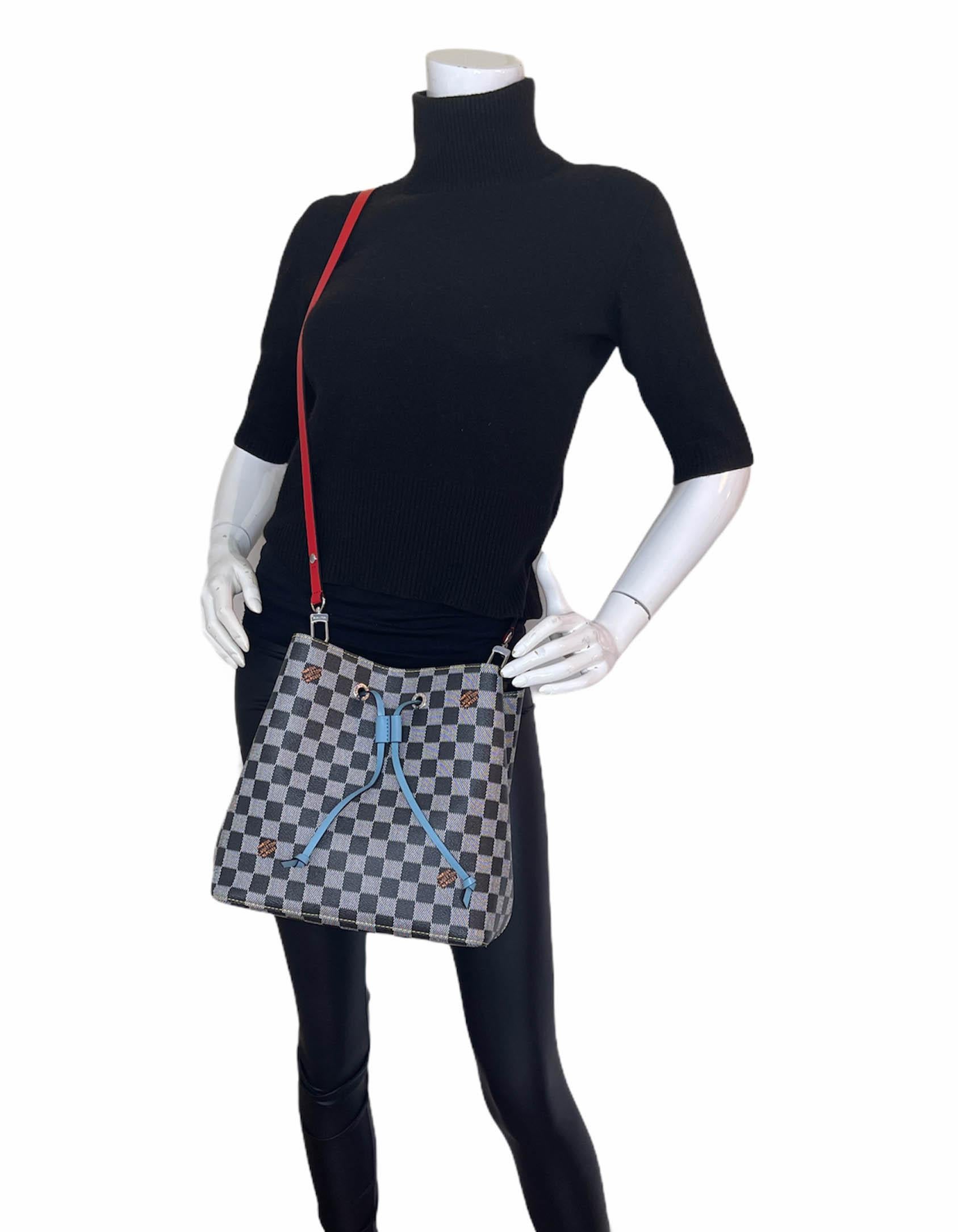 SELTENE Schwarz-Weiße Damier Canvas NeoNoe-Tasche von Louis Vuitton im Zustand „Hervorragend“ in New York, NY