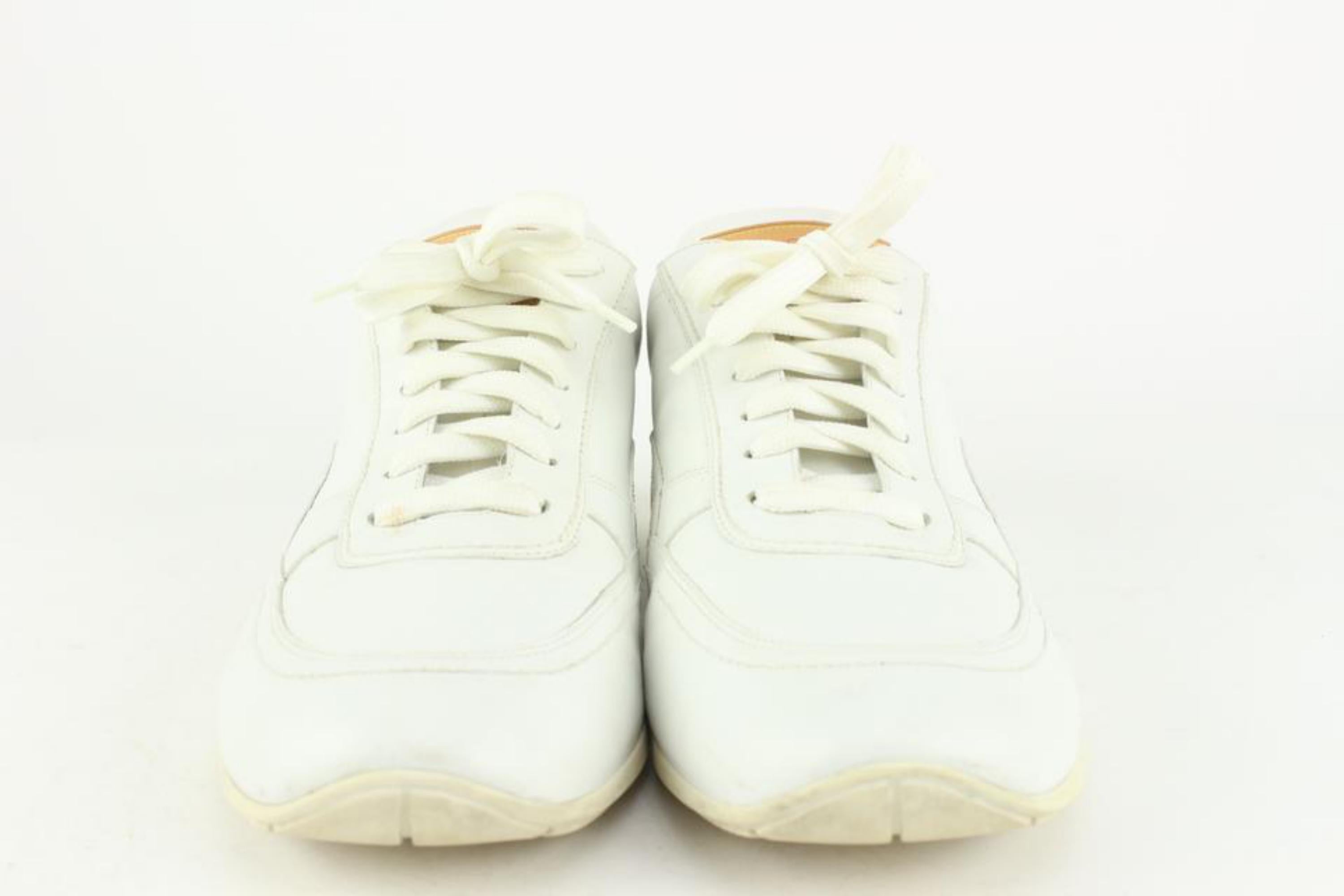 Louis Vuitton Rare Men's 10.5 US White Sneaker 5L1228 For Sale 1