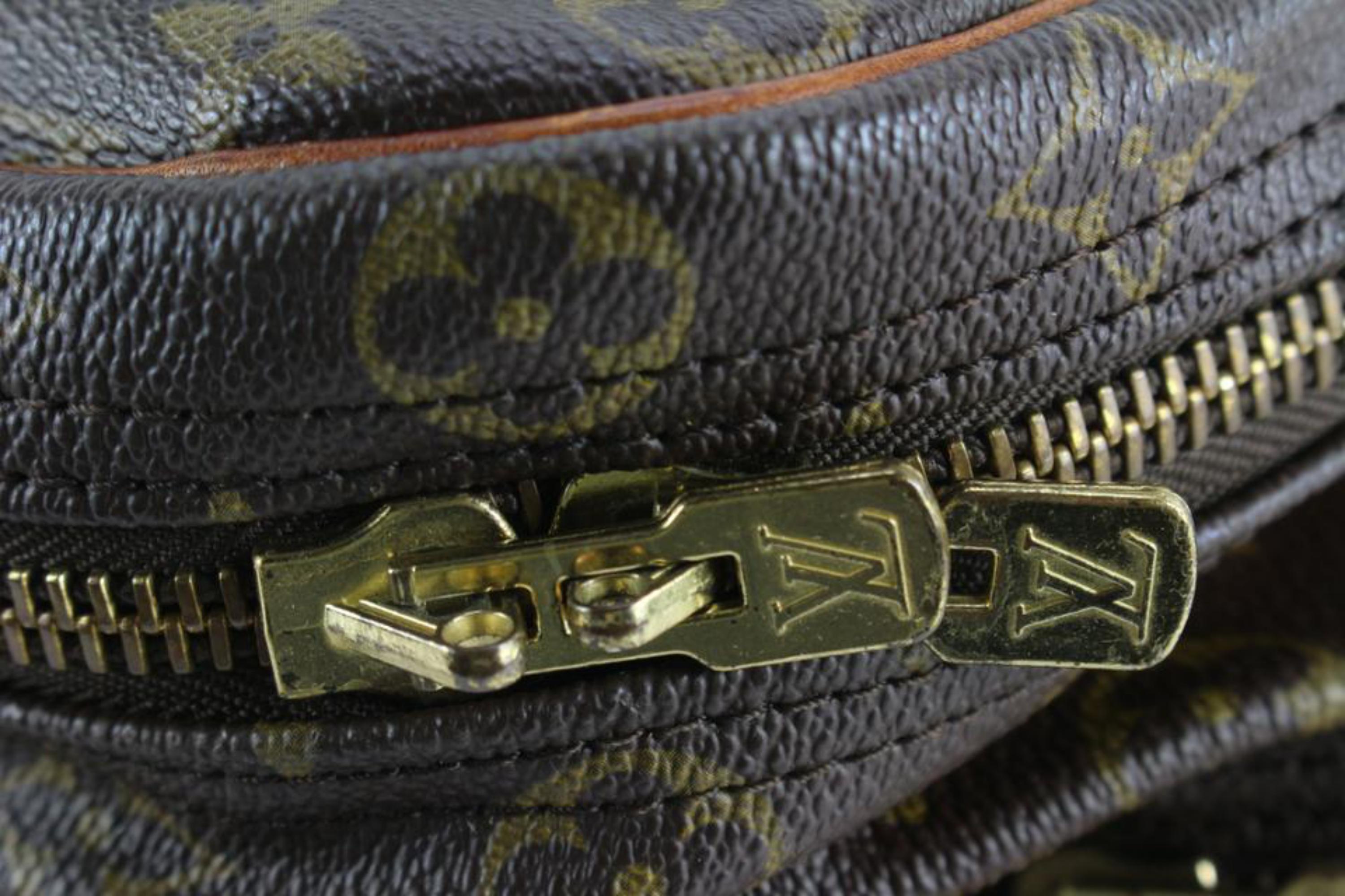 Louis Vuitton Rare sac monogrammé 2 pouces Dos Sirius Suitcase 50lk811s Bon état - En vente à Dix hills, NY