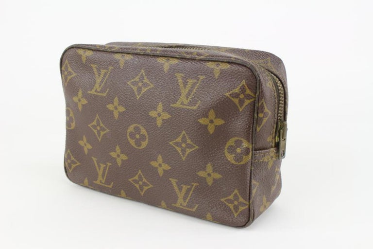 Louis Vuitton Rare Monogram Trousse Toilette 18 Mini Cosmetic Toiletry 127lv19 at 1stDibs