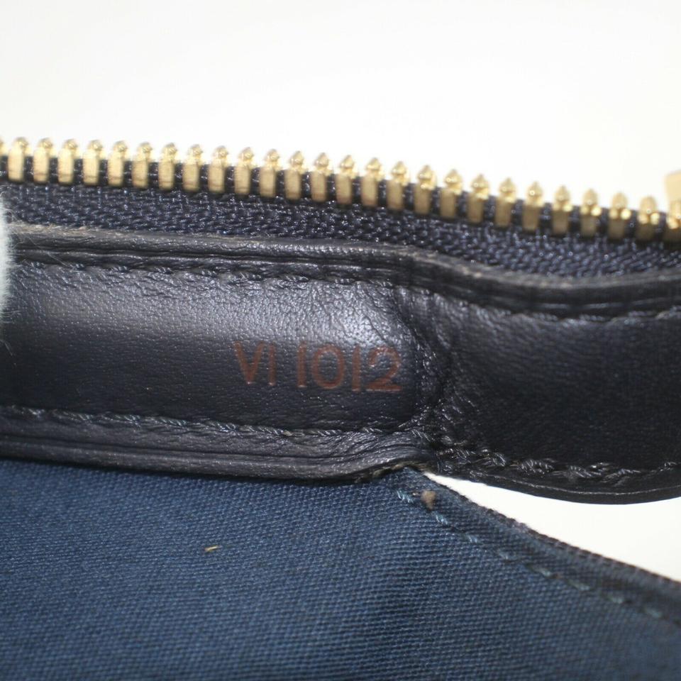 GOOD CONDITION
(7/10 or B)

(Outside) Noticeable rub on the leather parts

(Outside) Noticeable color fade partially

Noticeable stain partially

(Outside) Noticeable rub at the corner of the bottom

Minor stain partially

(Inside) Minor dullness on