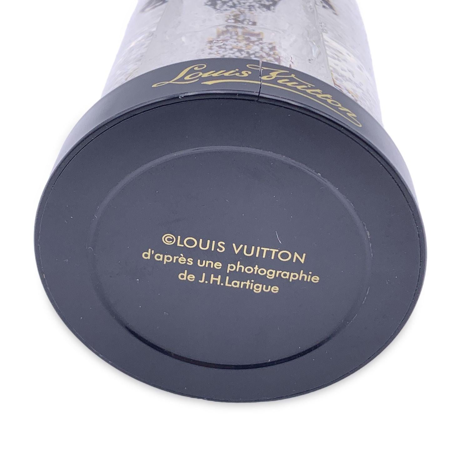 Donna Louis Vuitton Raro Snow Globe Valigia Torre Eiffel Home Decor in vendita
