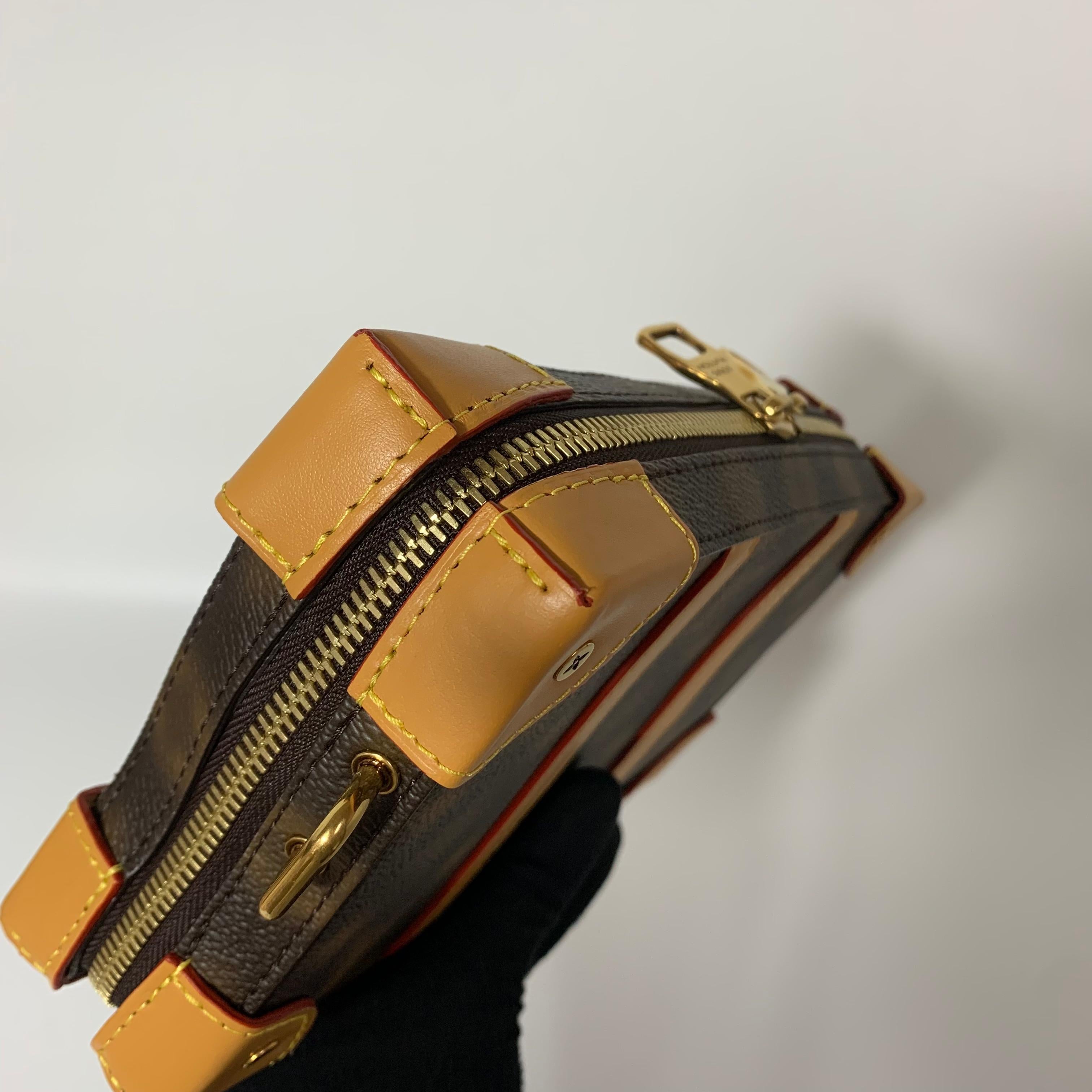 Raro baúl blando Louis Vuitton Monograma borroso Lienzo Herrajes dorados 12