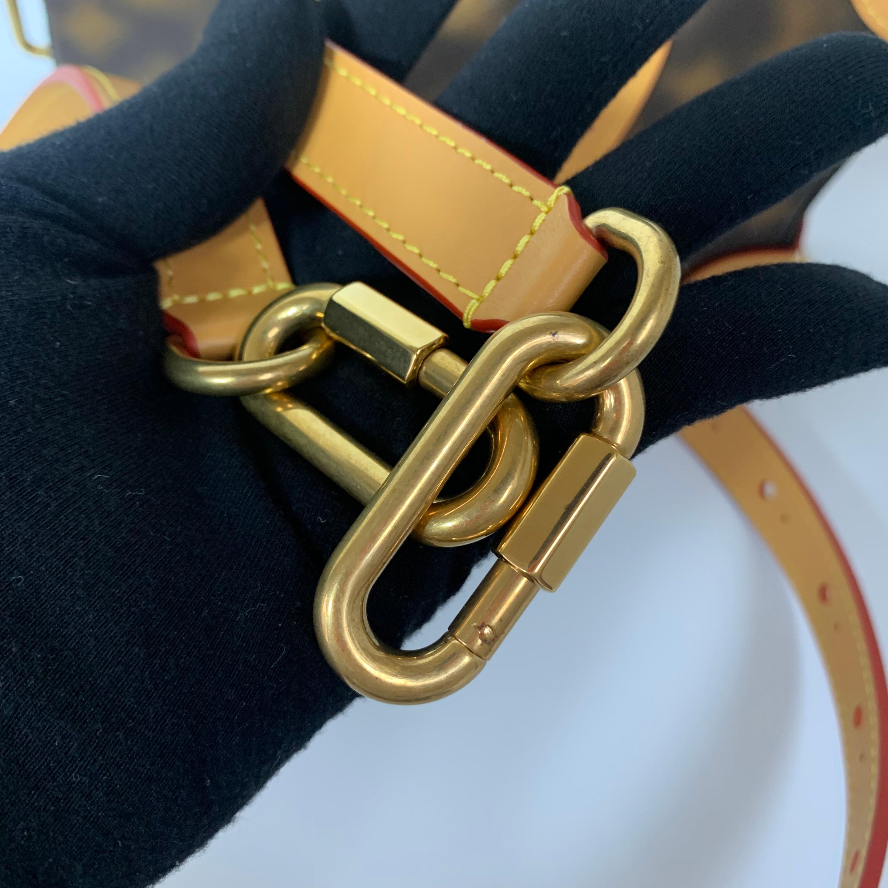 Raro baúl blando Louis Vuitton Monograma borroso Lienzo Herrajes dorados 15