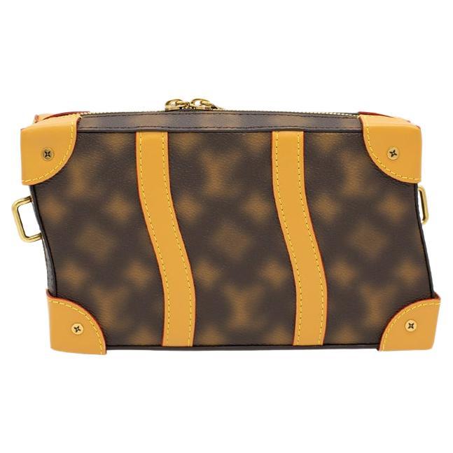 Raro baúl blando Louis Vuitton Monograma borroso Lienzo Herrajes dorados