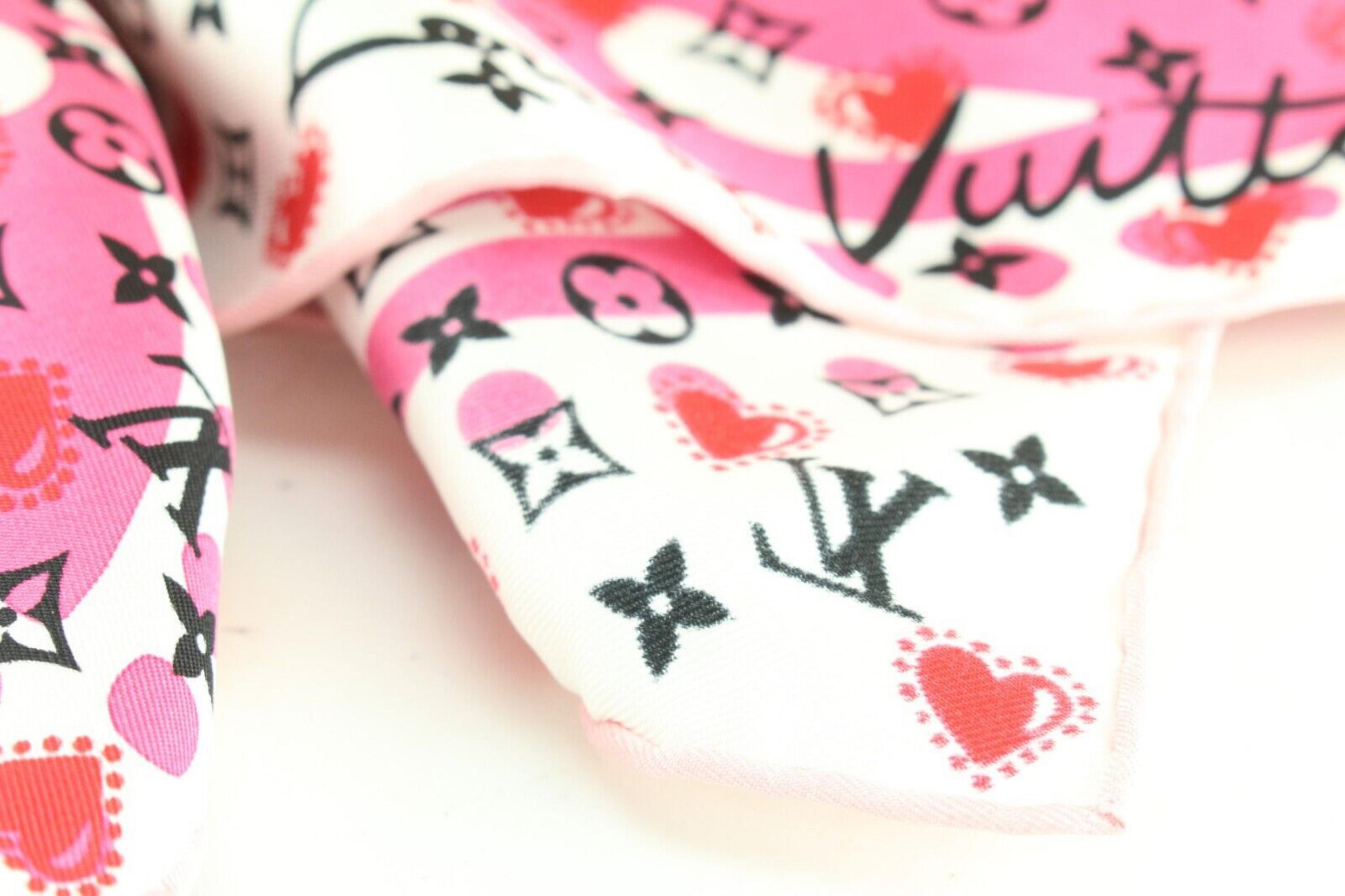 Seltener Valentine Heart Monogramm-Seidenschal von Louis Vuitton 3LK0315 im Angebot 5