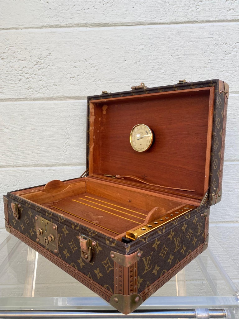 Louis Vuitton Rare Vintage Cigar Boite Trunk Humidor Travel Luggage  For Sale 7